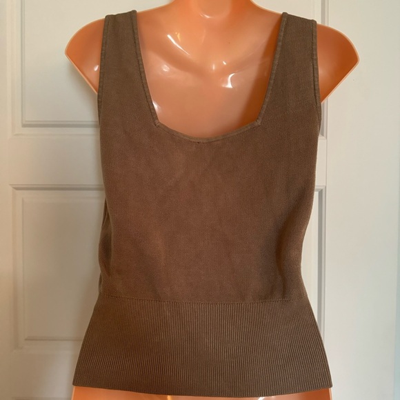 COLORI Lua tank top - Picture 8 of 15